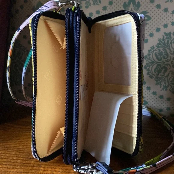πHPπ NWT Vera Bradley RFID All in One Crossbody: Bloom Boom - Picture 11 of 14